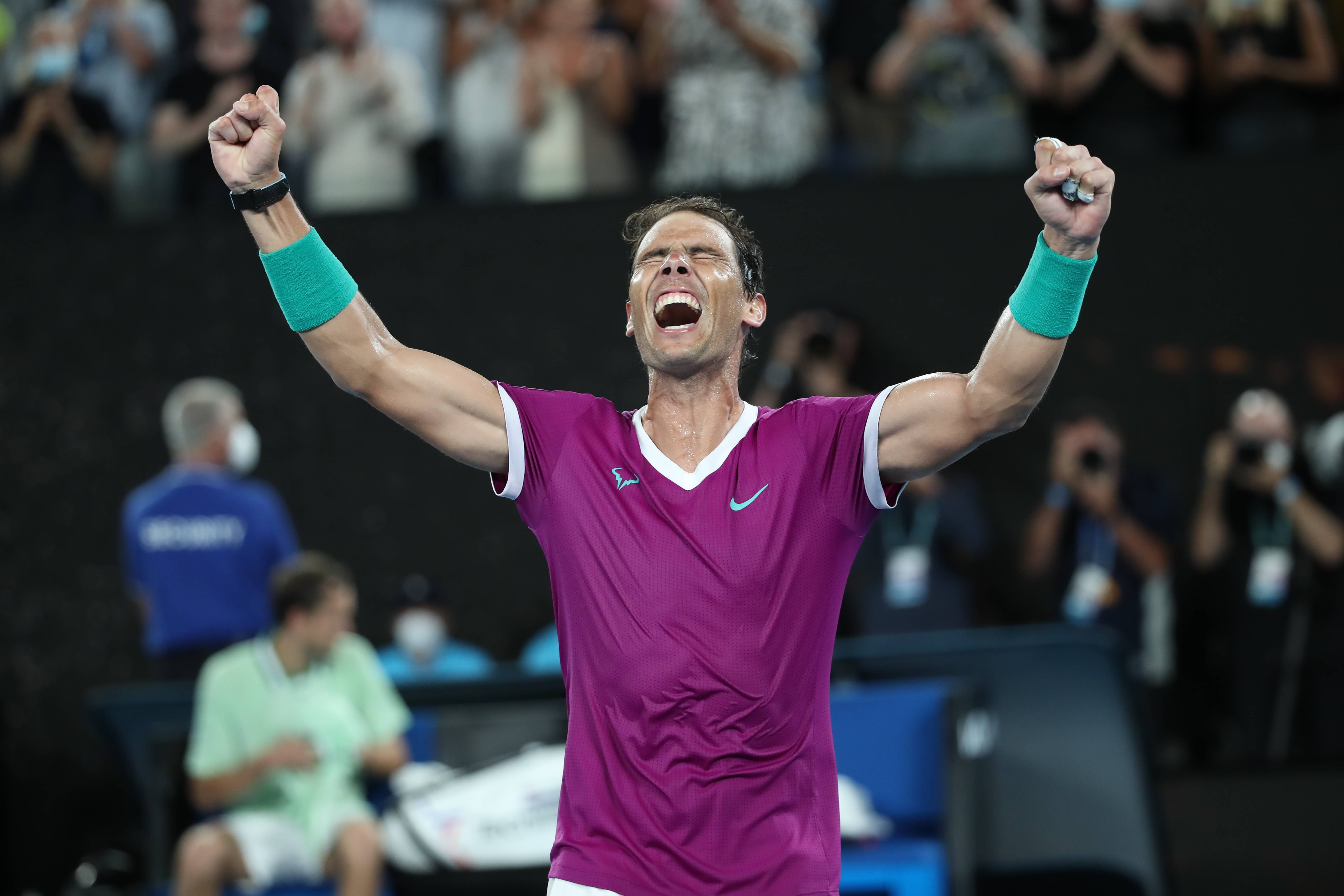 纳达尔关键节点回归赛场，篮网带队取胜！